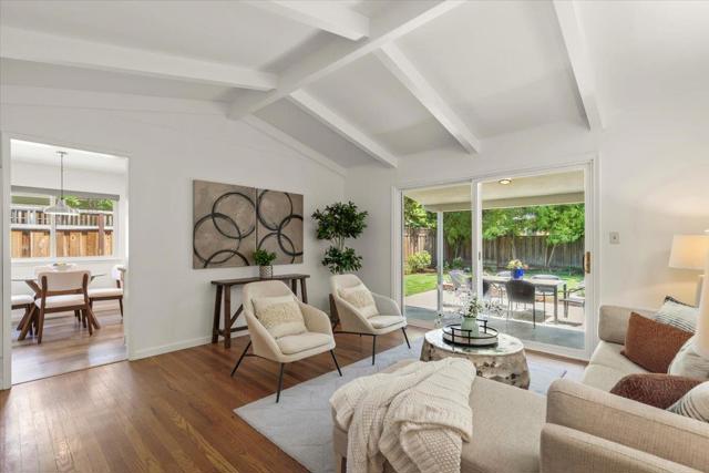 886 Garland Drive, Palo Alto CA: https://media.crmls.org/mediaz/38a0bee1-8b71-4f6d-a9b3-370c0f85f66a.jpg