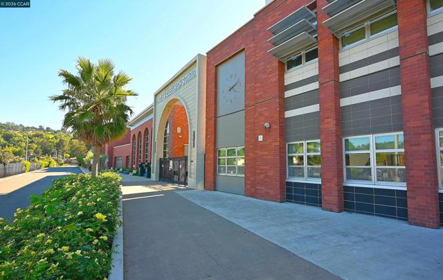 Image 52 of 60 For 2810 Wright Ave