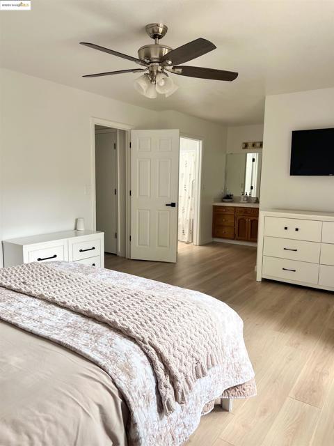 324 Lassen DR, Lodi CA: https://media.crmls.org/mediaz/38a24345-a67a-446f-a1a5-4368ff9427e3.jpg