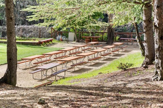 18319 Las Cumbres Road, Los Gatos CA: https://media.crmls.org/mediaz/38a2ccb0-4b95-4152-bea3-b3636abdf358.jpg