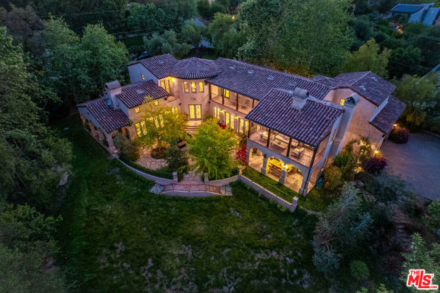 5850 Lapworth Drive, Agoura Hills CA: https://media.crmls.org/mediaz/38a3d371-6269-4540-a49c-110894f28d60.jpg