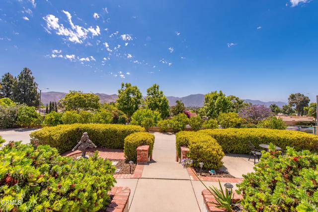 Detail Gallery Image 6 of 48 For 2210 via Loma, Camarillo,  CA 93012 - 4 Beds | 3/1 Baths