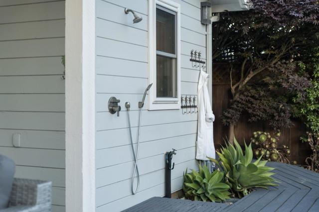 129 Santa Cruz Avenue, Aptos CA: https://media.crmls.org/mediaz/38a50225-2ed3-4d40-8de9-689ba8f869d8.jpg