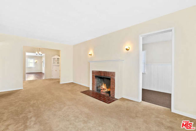 557 North Madison Avenue photo 4