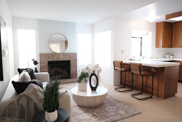 4835 Glenhaven Dr, Oceanside CA: https://media.crmls.org/mediaz/38a746d3-344d-4c64-a642-ca42e5049671.jpg