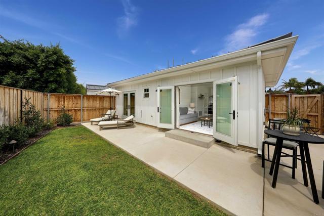 2103 Loquat Place, Oceanside CA: https://media.crmls.org/mediaz/38a7c6e7-2175-4077-b6aa-7d6b4038b841.jpg