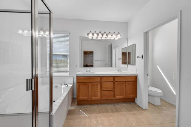 Detail Gallery Image 34 of 60 For 10254 Spruce Woodlands Way, Escondido,  CA 92026 - 3 Beds | 2 Baths