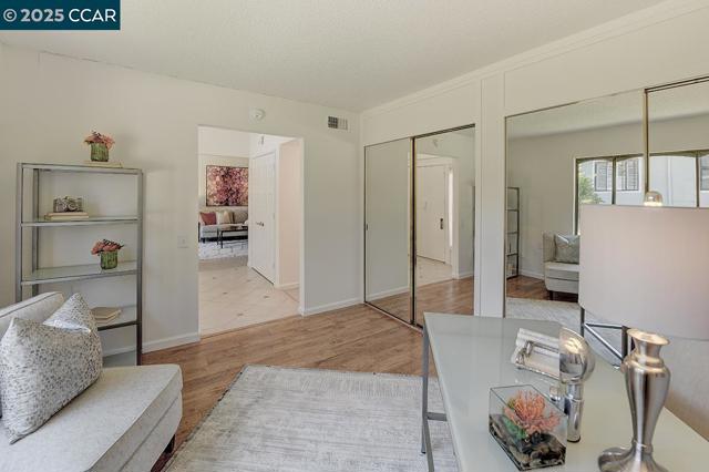 1517 Oakmont, Walnut Creek CA: https://media.crmls.org/mediaz/38a96511-ccd1-4d00-ae9f-7acd5585fe2e.jpg