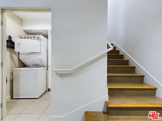 3130 Hutchison Avenue, Los Angeles CA: https://media.crmls.org/mediaz/38aa1dd7-f97c-49db-90be-eb35d4ff1ea5.jpg