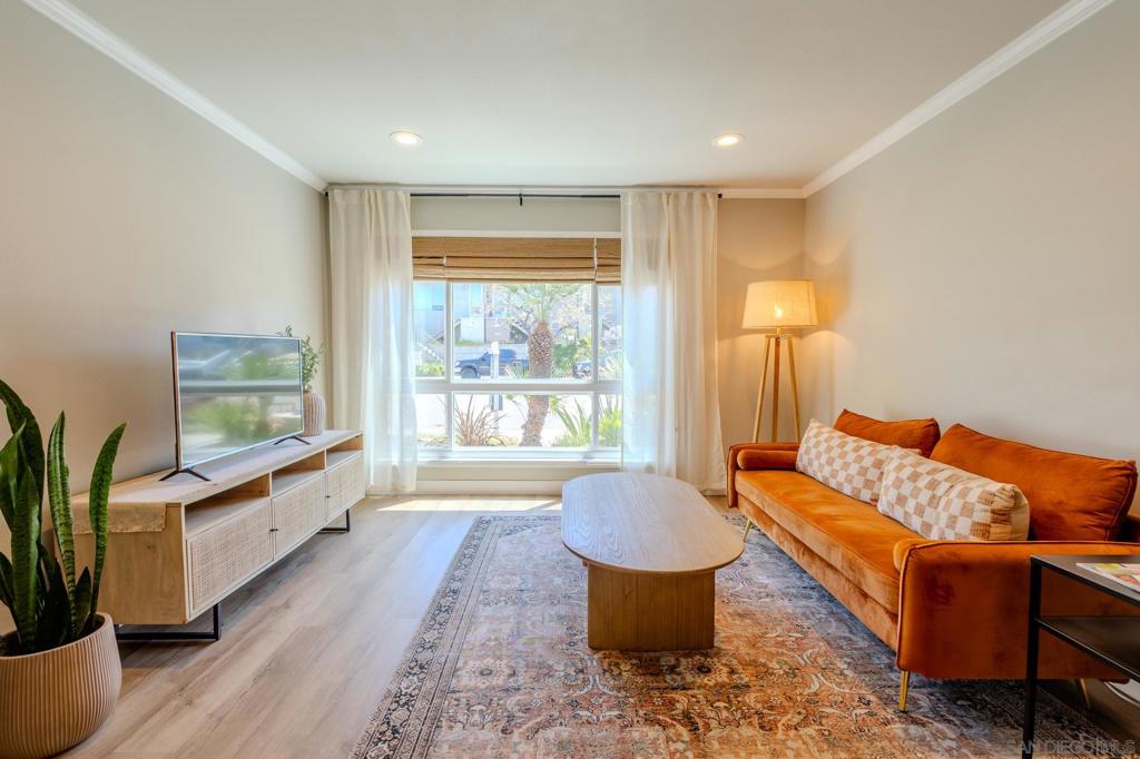 3266 1st Avenue - photo 3