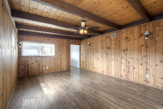 Detail Gallery Image 31 of 38 For 4960 Sparks Ave, San Diego,  CA 92110 - 3 Beds | 2 Baths