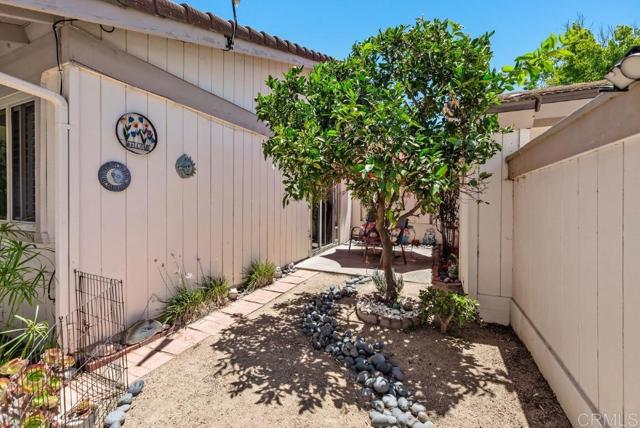 Detail Gallery Image 33 of 43 For 11422 Florindo Rd., Rancho Bernardo (San Diego),  CA 92127 - 2 Beds | 1 Baths