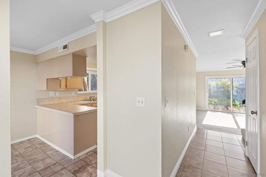 852 Diamond St - photo 7