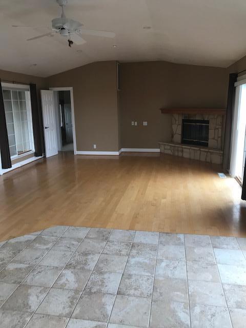 350 San Benancio Road, Salinas CA: https://media.crmls.org/mediaz/38ab21ff-6080-4569-ab06-fccb97383bd9.jpg