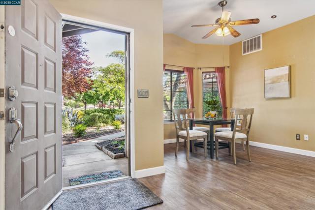 2628 Asilomar Dr, Antioch CA: https://media.crmls.org/mediaz/38ac3035-94a2-4695-b1ea-055972287504.jpg