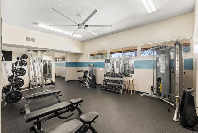 Detail Gallery Image 46 of 47 For 4169 Balboa Way, San Diego,  CA 92117 - 3 Beds | 2/1 Baths