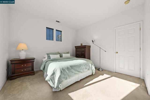Image 34 of 60 For 868 Deer Spring Cir