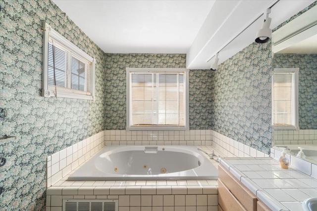 40101 Tassajara Road, Carmel Valley CA: https://media.crmls.org/mediaz/38ae1e97-9f3c-4e61-a098-62a9fb2dfa90.jpg