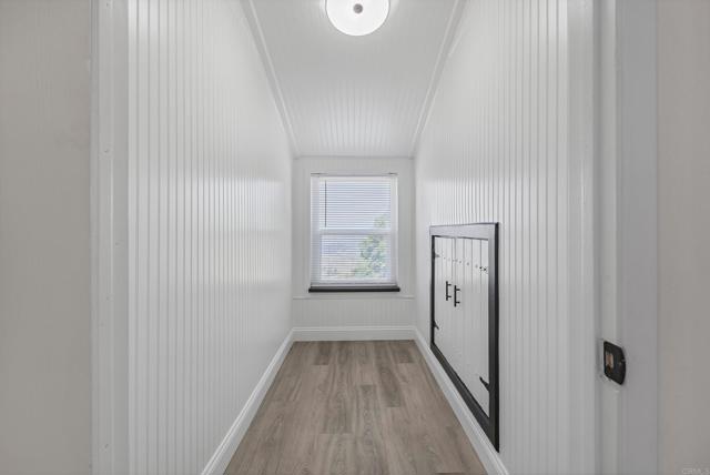 9202 Moon Ridge Road, Fallbrook CA: https://media.crmls.org/mediaz/38afa212-4e1a-4fc7-827f-3f4216ac4377.jpg