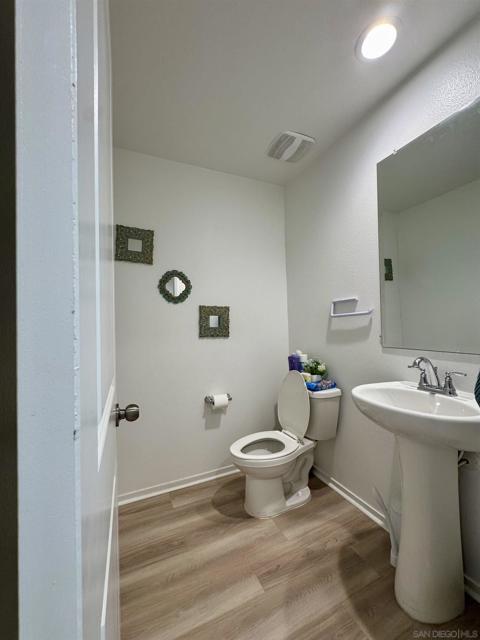 Image 7 of 28 For 24014 Raptor Way