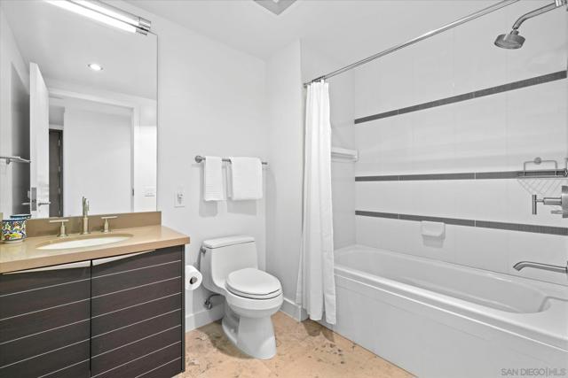 1325 Pacific Hwy, San Diego CA: https://media.crmls.org/mediaz/38b21d00-87bc-4e75-9255-7640190aae9e.jpg