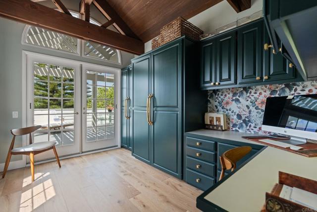 Image 35 of 75 For 4938 San Jacinto Circle