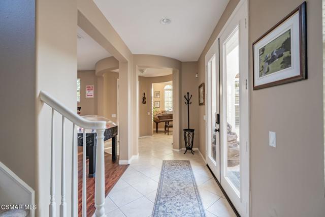 4260 Crabapple Court, Moorpark CA: https://media.crmls.org/mediaz/38b3b9c3-0493-447f-adf9-9a615590f337.jpg
