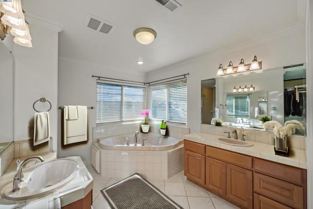 Image 34 of 51 For 3120 Huntington Ct