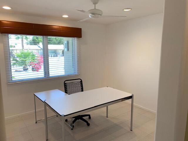 3045 N Cerritos Road, Palm Springs CA: https://media.crmls.org/mediaz/38b5f195-d19a-441e-8691-aa8b866ed976.jpg