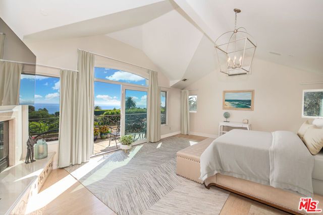 1601 Alisa Estate, Santa Barbara CA: https://media.crmls.org/mediaz/38b6e516-1322-4dc7-8b9b-acfd93a154dc.jpg