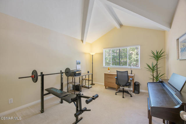 3109 E Hillcrest Drive, Westlake Village CA: https://media.crmls.org/mediaz/38b7965b-51b5-40bc-9bd9-7ad6a0739820.jpg