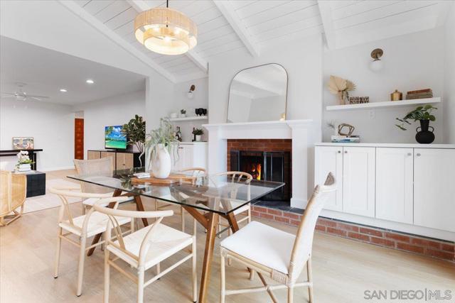 1211 California St, Imperial Beach CA: https://media.crmls.org/mediaz/38b7a534-0ca5-480b-b85c-342b26fddff6.jpg
