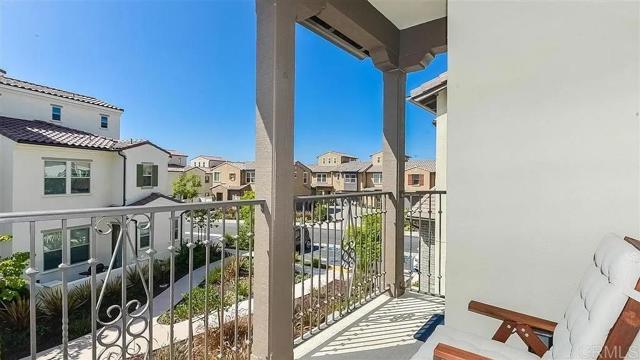 Detail Gallery Image 8 of 21 For 16160 Veridian Cir, San Diego,  CA 92127 - 4 Beds | 3/1 Baths