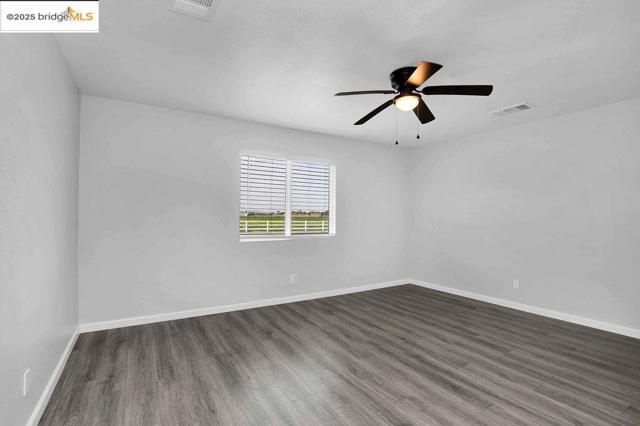 4985 Bixler Road, Byron CA: https://media.crmls.org/mediaz/38b98f9a-d7d8-4e52-90e6-fcf522ec6f0c.jpg