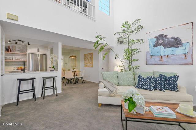 24145 Del Monte Drive, Valencia CA: https://media.crmls.org/mediaz/38b999d0-fb98-42ff-8c1a-8302b305d4fc.jpg