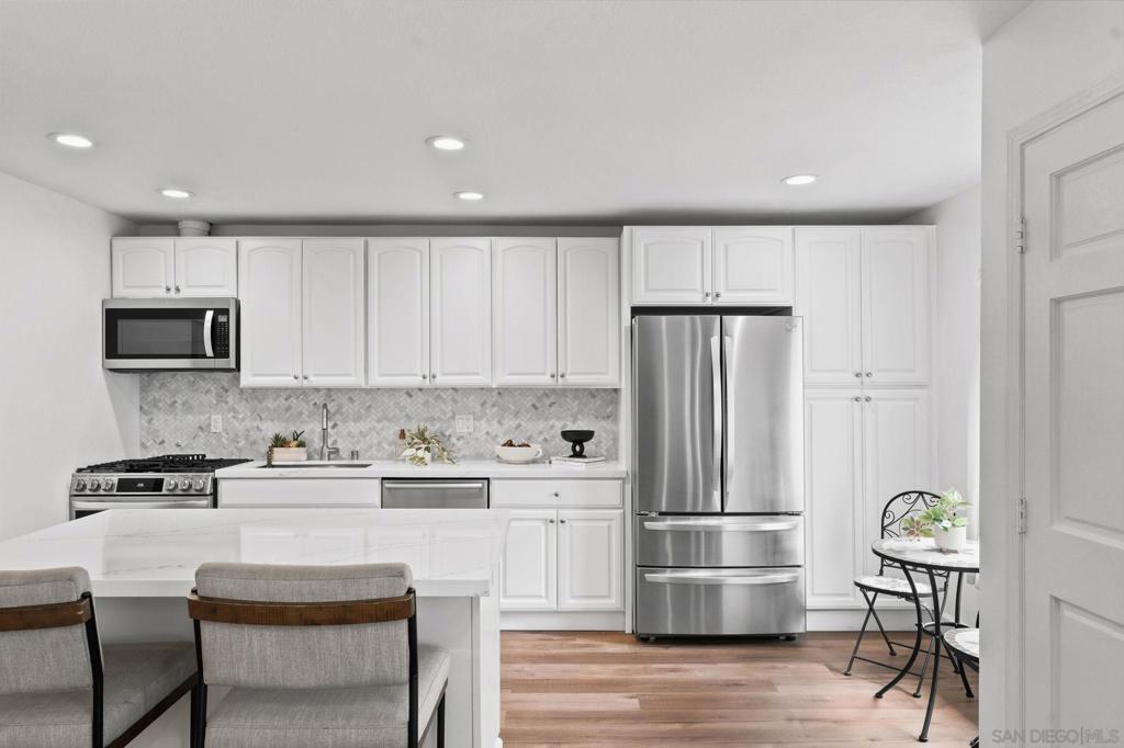 13754 Mango Dr - photo 3