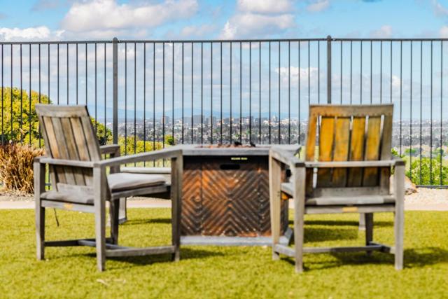 Image 55 of 58 For 1825 Bridgeview Court