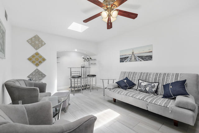 5 Majorca Drive, Rancho Mirage CA: https://media.crmls.org/mediaz/38bbd3cf-214b-47b0-aac9-4c0a840ed0db.jpg