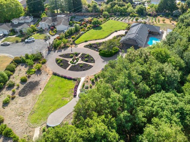 20811 Norada Court, Saratoga CA: https://media.crmls.org/mediaz/38bbdf4a-efa1-4af8-8a80-1a37c0775f95.jpg