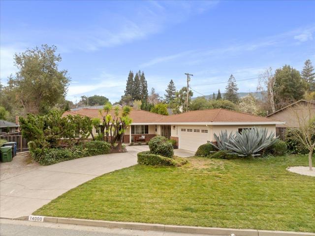 14000 Jerries Drive, Saratoga CA: https://media.crmls.org/mediaz/38bc472c-457b-4b30-a1dd-9c513681cfba.jpg
