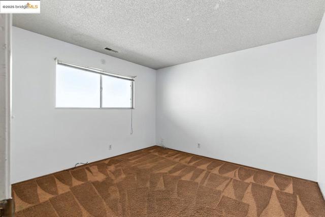 4336 Rilea Way, Oakland CA: https://media.crmls.org/mediaz/38bd97d4-9a6b-45db-82fc-fe1481369a5a.jpg