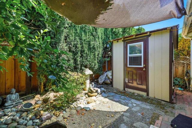 650 Ardis Avenue, San Jose CA: https://media.crmls.org/mediaz/38bdda25-d7da-4f05-acf8-4b1a30c8fe9e.jpg