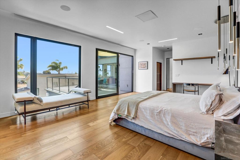 MLS #250022021SD img 18