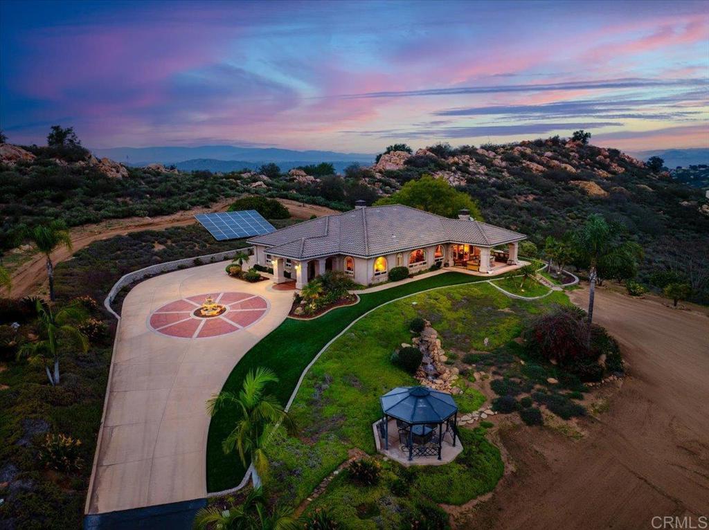 19894 Via Vista Grande