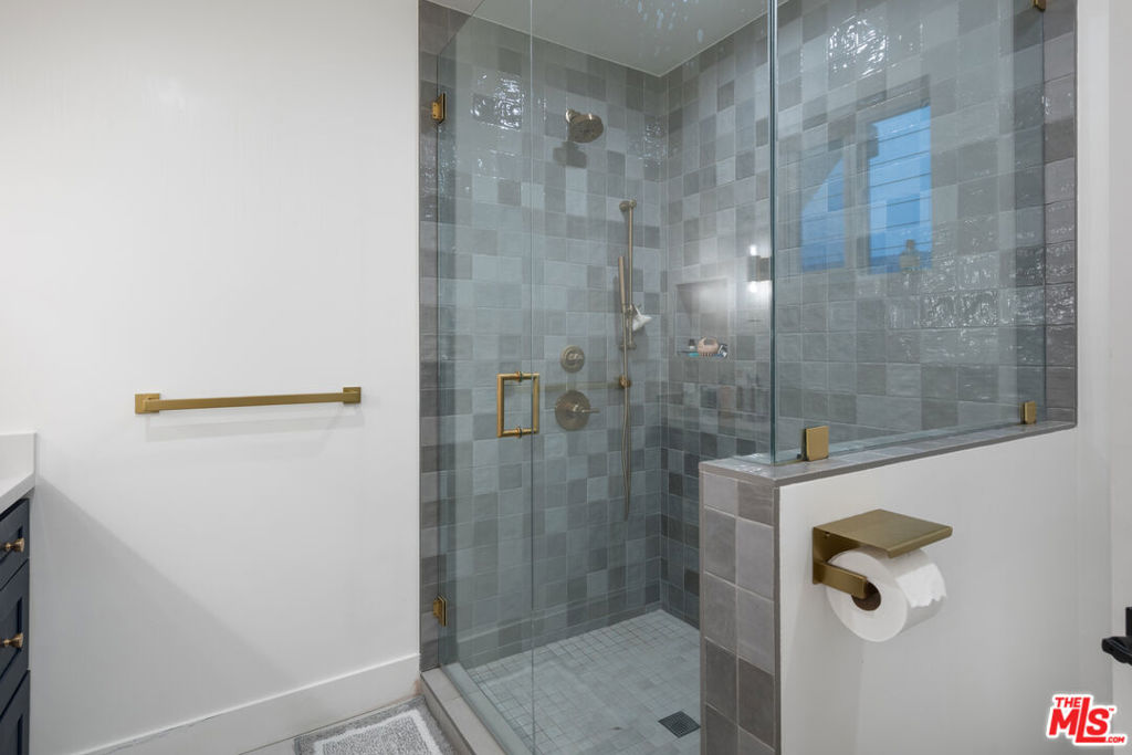 MLS #25511457 img 12