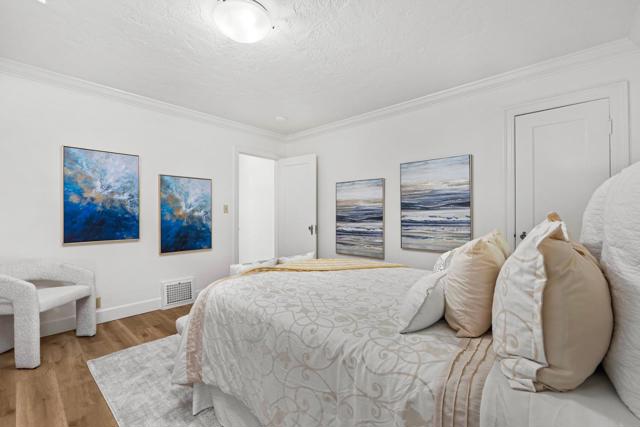 766 Nash Avenue, Menlo Park CA: https://media.crmls.org/mediaz/38c1cb75-e694-496c-b2c9-e463b6bd771f.jpg