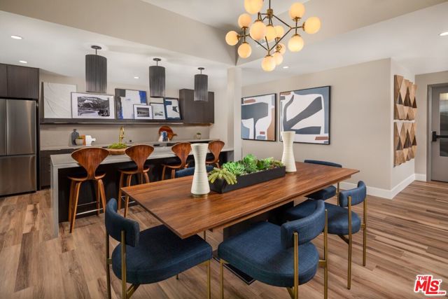 201 N La Brea Avenue, Inglewood CA: https://media.crmls.org/mediaz/38c1ee88-1c73-4a68-af37-07b297c19b92.jpg