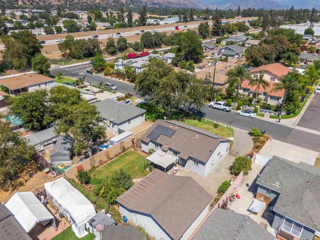 1617 Fairdale Avenue, Duarte CA: https://media.crmls.org/mediaz/38c2b268-bc60-4f59-821c-829d8a1f747a.jpg