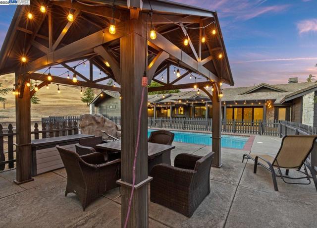 8191 Highland Rd, Livermore CA: https://media.crmls.org/mediaz/38c2b623-f46f-4d3e-9abf-9038775cf10c.jpg