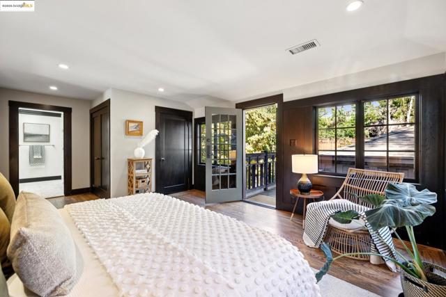38 Bonita Ave., Piedmont CA: https://media.crmls.org/mediaz/38c396e2-cb18-4f48-9c6f-c4c5c92eb24f.jpg
